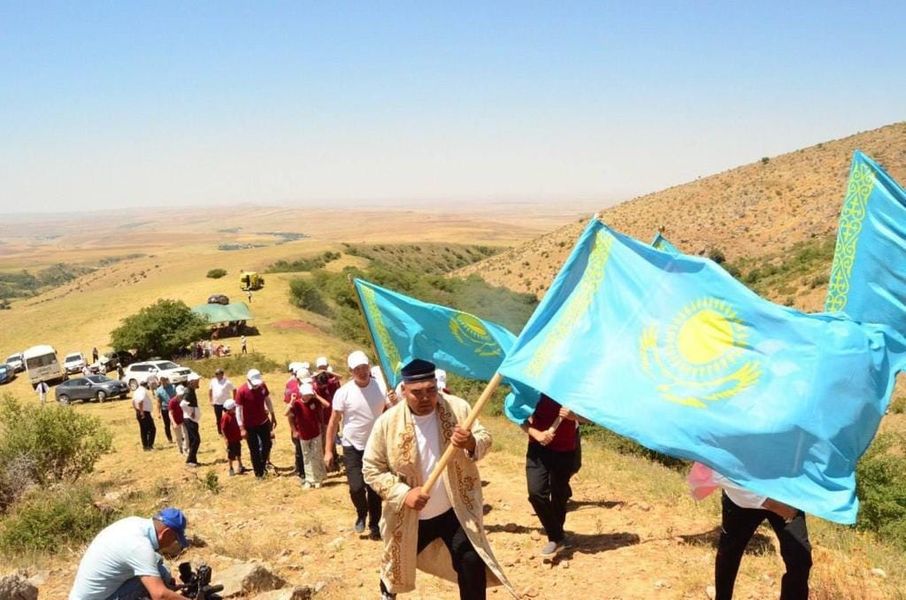 Түркістан: Қазығұрт тауына экскурсия ұйымдастырылды